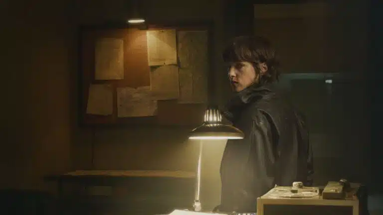 Espiões, mentiras e suspense: o novo thriller espanhol da Netflix que vai te deixar sem ar Um Fantasma na Batalha