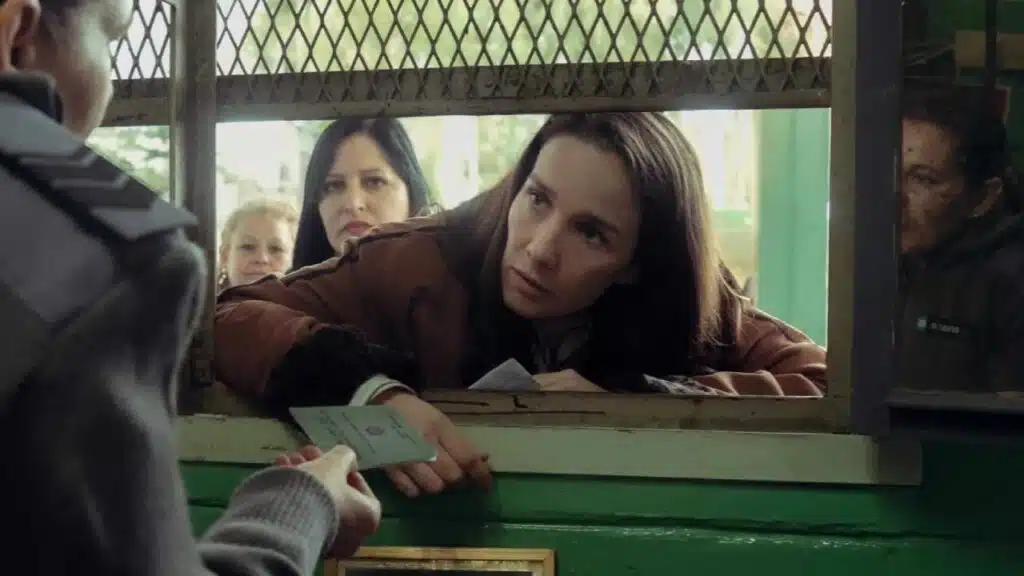 O novo sucesso argentino da Netflix emociona com uma história real e inesquecível A mulher da fila