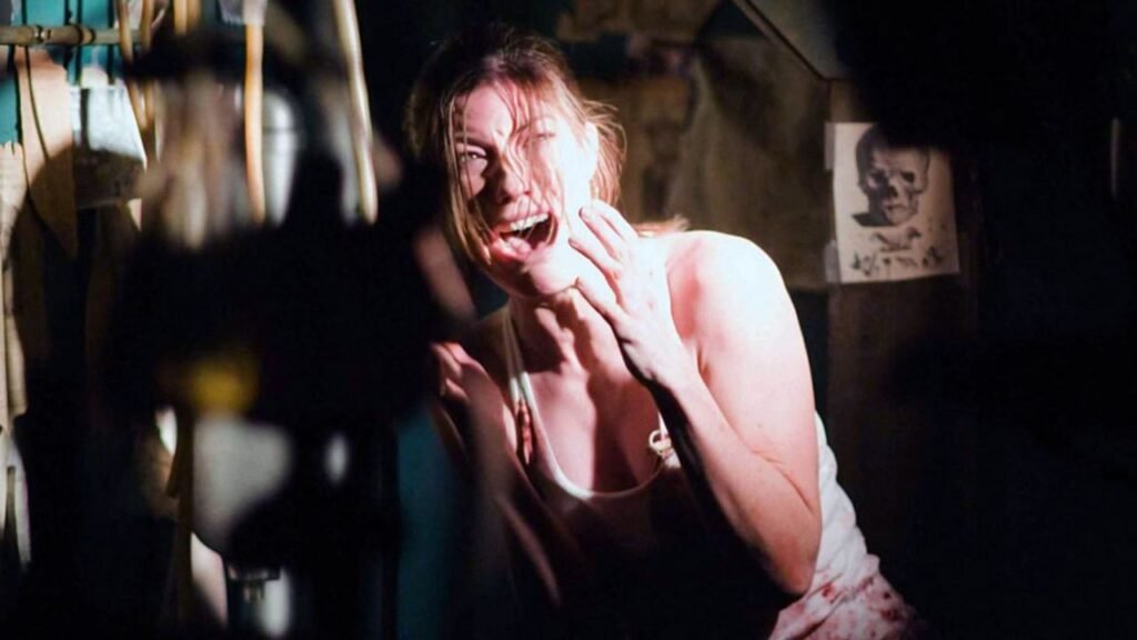 O terror filmado em tempo real em novo filme que te prende em um prédio, chegou à HBO Max Quarentena