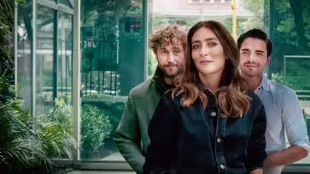 Triângulo amoroso e comédia caótica: a nova série da Netflix que todo mundo vai comentar Simplesmente Alicia