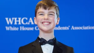 Imagem destacada - Episódio de Natal de Georgie & Mandy’s First Marriage frustra fãs à espera de Sheldon Cooper