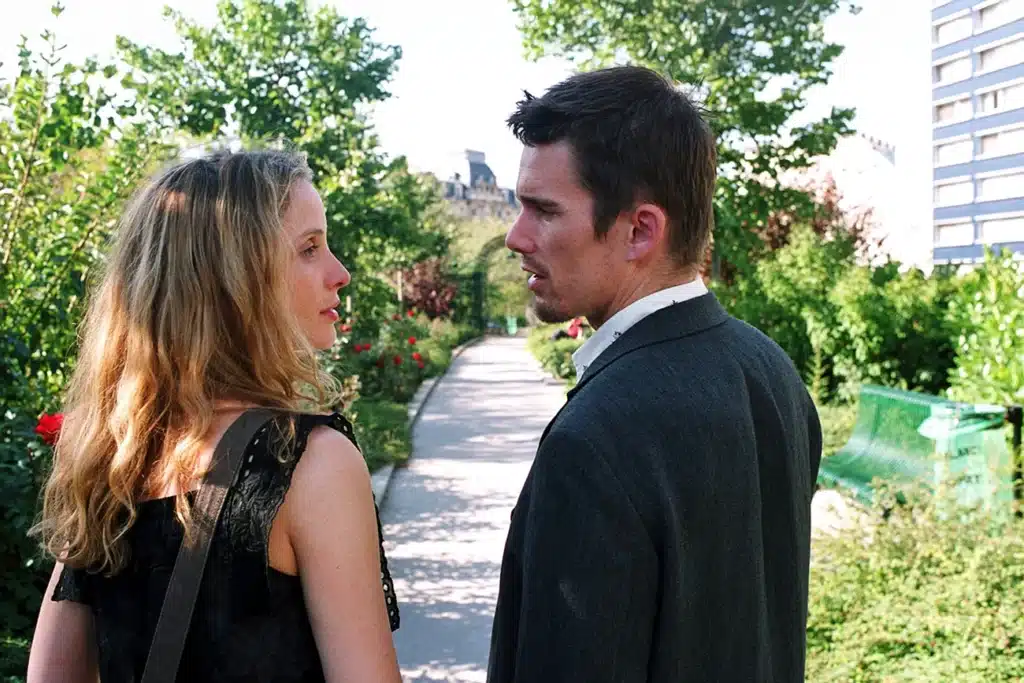 Chegada de “Antes do Pôr-do-Sol” ao Prime Video reacende romance cultuado de Ethan Hawke e Julie Delpy