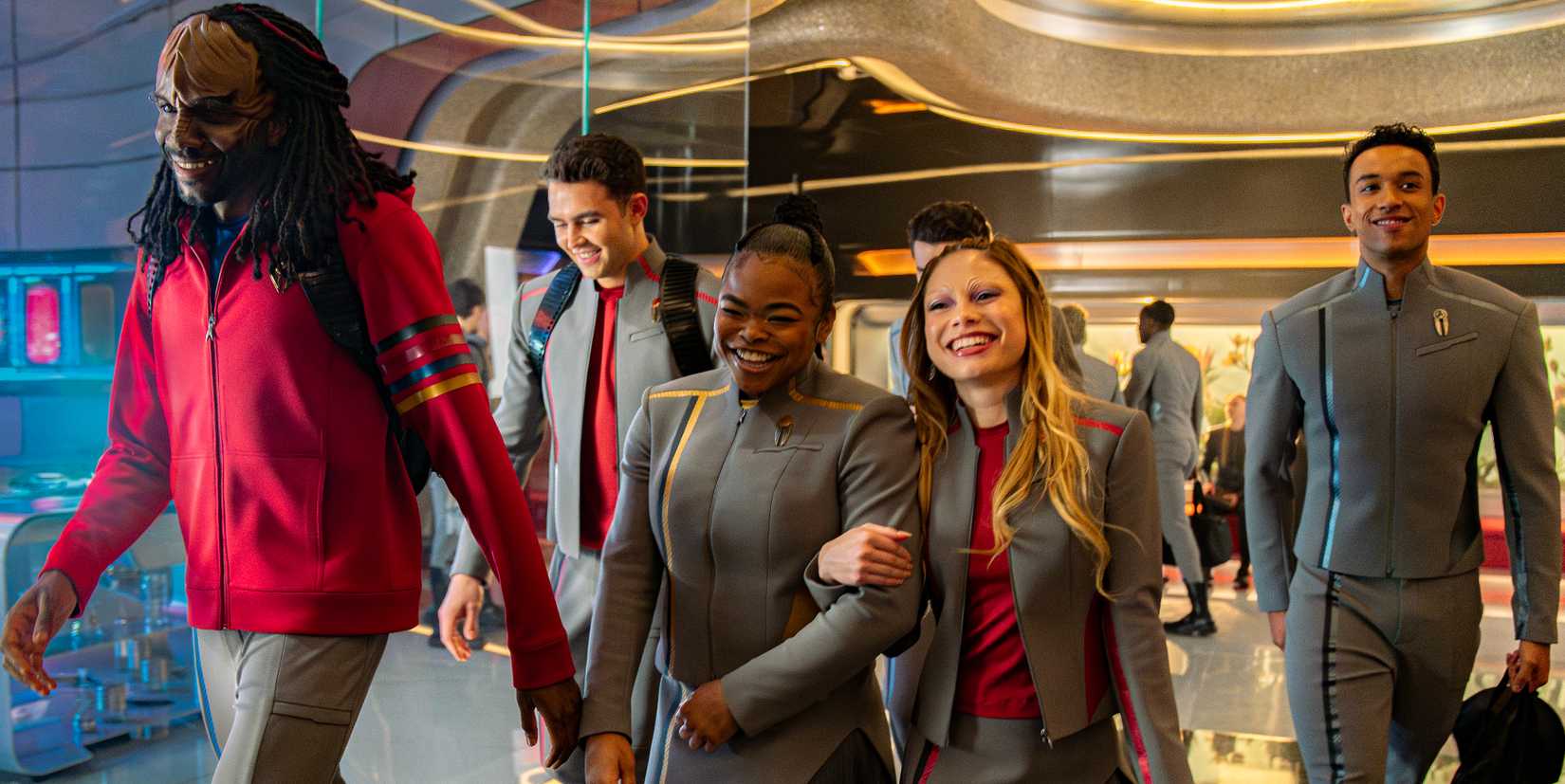 Pôster final de Star Trek: Starfleet Academy apresenta os novos heróis da Frota Estelar - Imagem do artigo original