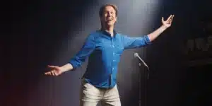 Imagem destacada - Crashing, a comédia de 3 temporadas da HBO que preenche o vazio pós-Seinfeld