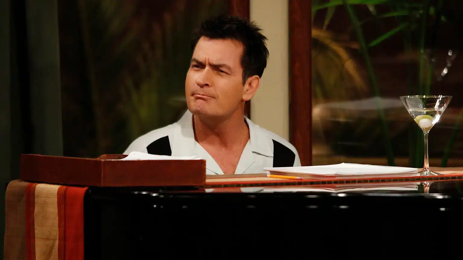 Quanto Charlie Sheen ganhou em Two and a Half Men: números que mudaram a TV