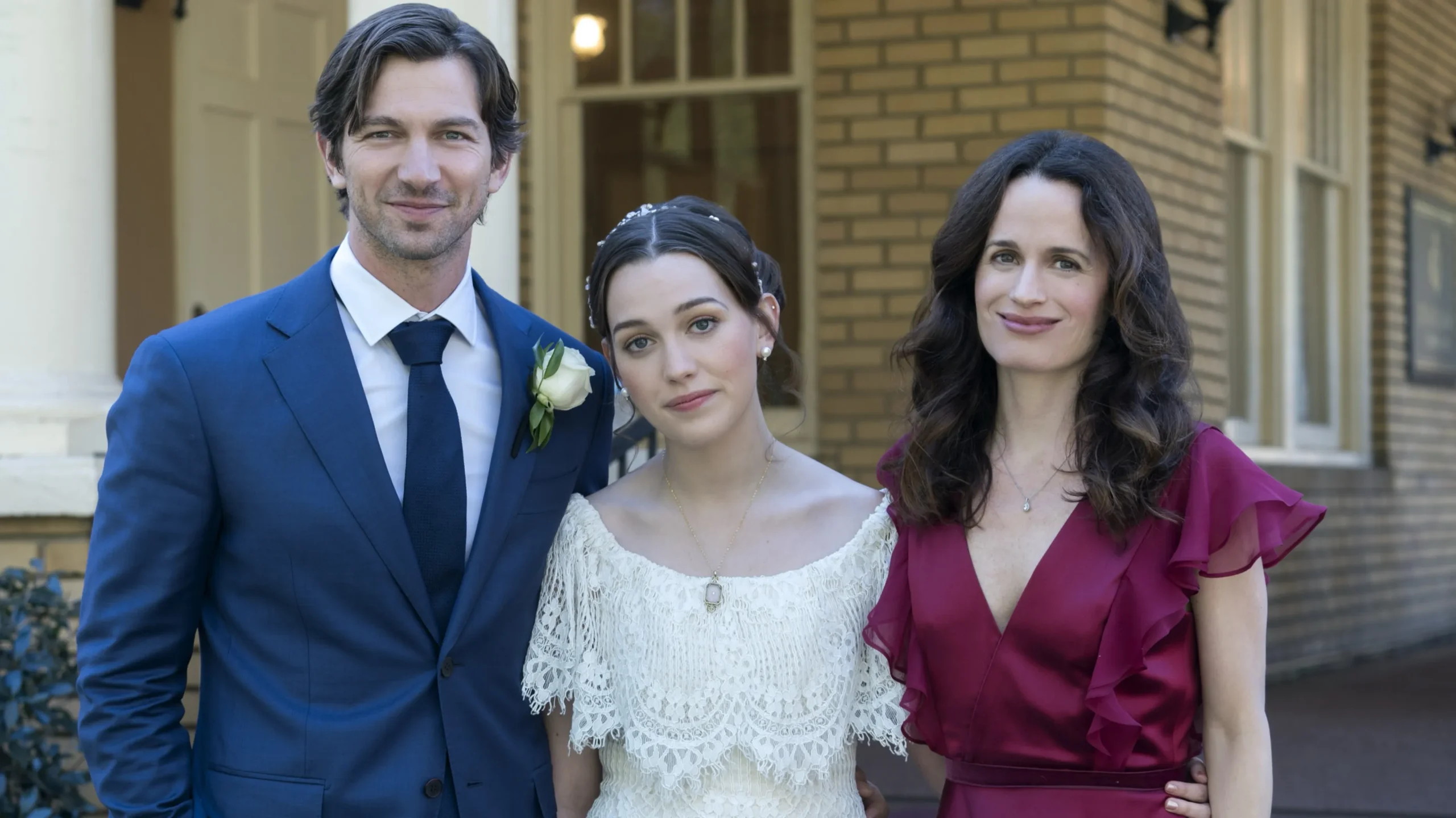 Imagem destacada - O primeiro sucesso de Mike Flanagan na Netflix ainda surpreende com o enigma da Dama do Pescoço Torto