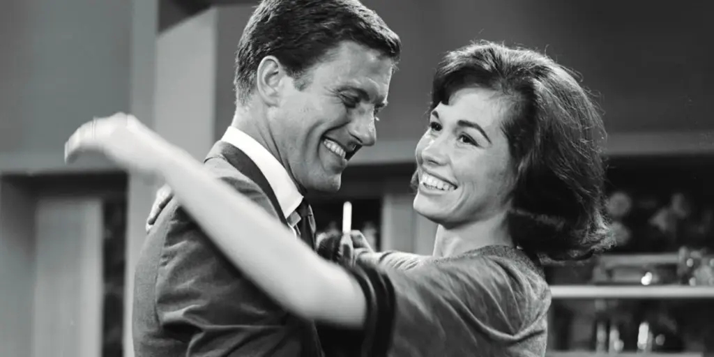 10 séries que redefiniram a comédia na TV
