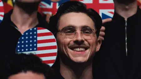 Imagem destacada - Final alternativo de Marty Supreme traria vampiro e mudaria rumo da trama de Timothée Chalamet