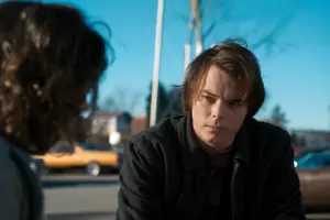Imagem destacada - Quinta temporada de Stranger Things aprofunda a intensidade dramática e coloca elenco sob pressão máxima