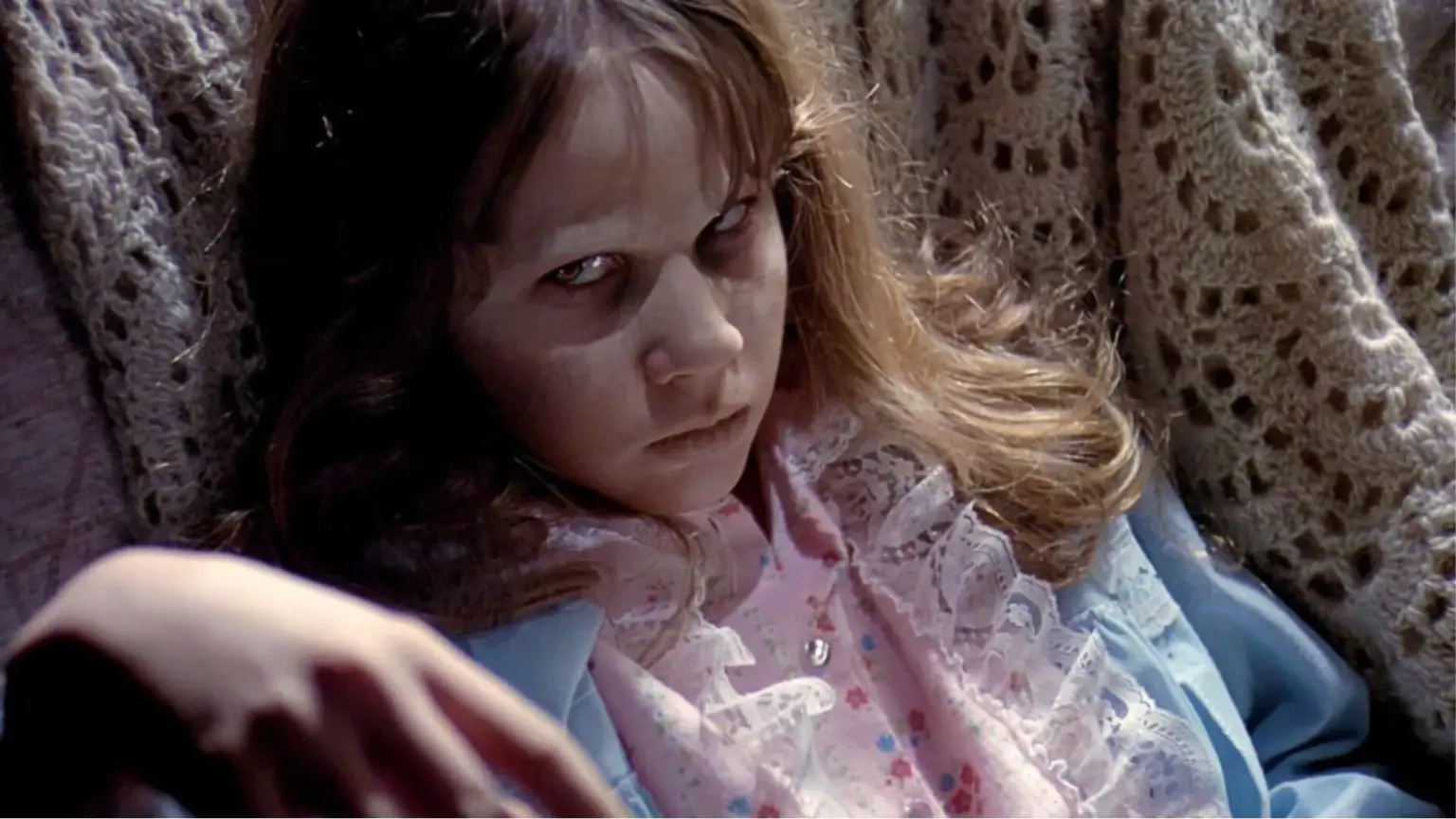 Reboot de “O Exorcista” dirigido por Mike Flanagan ganha nova data de estreia para 2027