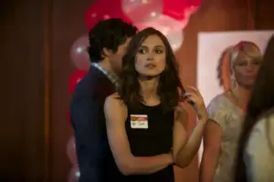 Imagem destacada - Laggies volta ao holofote: análise de atuações e direção no relançamento da A24 pela Netflix