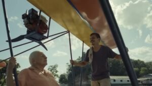 O Último Azul: atuações intensas e direção segura sustentam novo drama da Netflix Imagem destacada - O Último Azul: atuações intensas e direção segura sustentam novo drama da Netflix