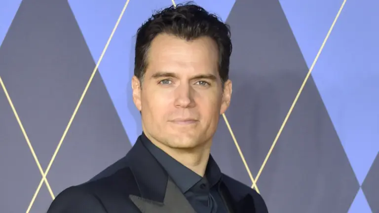 Primeiras imagens do remake de Highlander destacam Henry Cavill como Connor MacLeod