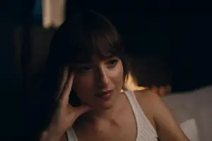 Amores à Parte: Dakota Johnson lidera comédia romântica que questiona a monogamia no Prime Video Imagem destacada - Amores à Parte: Dakota Johnson lidera comédia romântica que questiona a monogamia no Prime Video
