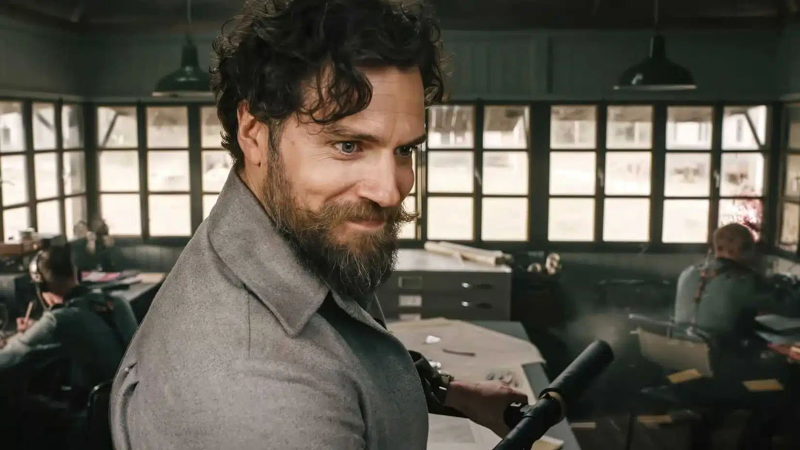 Highlander: vídeo de bastidores mostra Henry Cavill em cena de ação ao lado de Jeremy Irons em Londres - Imagem do artigo original