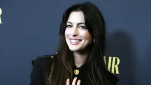 Colossal: atuação visceral de Anne Hathaway ganha nova vida no Netflix Imagem destacada - Colossal: atuação visceral de Anne Hathaway ganha nova vida no Netflix