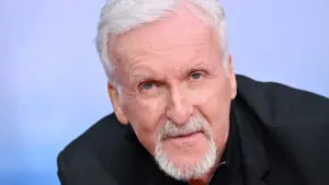 Imagem destacada - Chloé Zhao emociona James Cameron com Hamnet, drama shakespeariano que mira no Oscar
