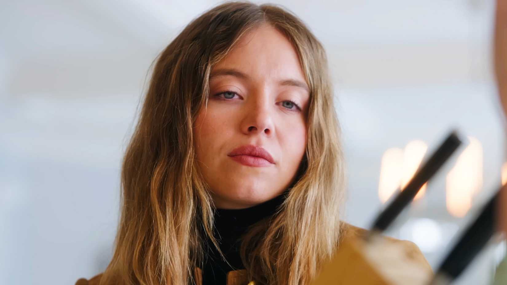 BILHETERIA | The Housemaid ultrapassa Once Upon a Time in Hollywood e vira maior sucesso de Sydney Sweeney - Imagem do artigo original