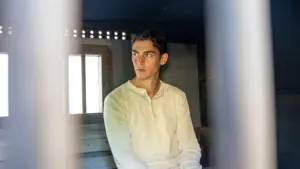 CRÍTICA | Young Sherlock transforma o mito de Holmes em aventura juvenil eletrizante com a marca de Guy Ritchie Imagem destacada - CRÍTICA | Young Sherlock transforma o mito de Holmes em aventura juvenil eletrizante com a marca de Guy Ritchie