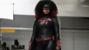 Imagem destacada - Lista | Arrowverse: todas as séries do universo, da pior à melhor