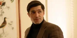 Imagem destacada - CRÍTICA | Rooster reúne Steve Carell em comédia dramática sobre academia e laços familiares