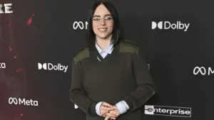 Imagem destacada - Elenco | Billie Eilish negocia primeiro papel no cinema em nova versão de A Redoma de Vidro