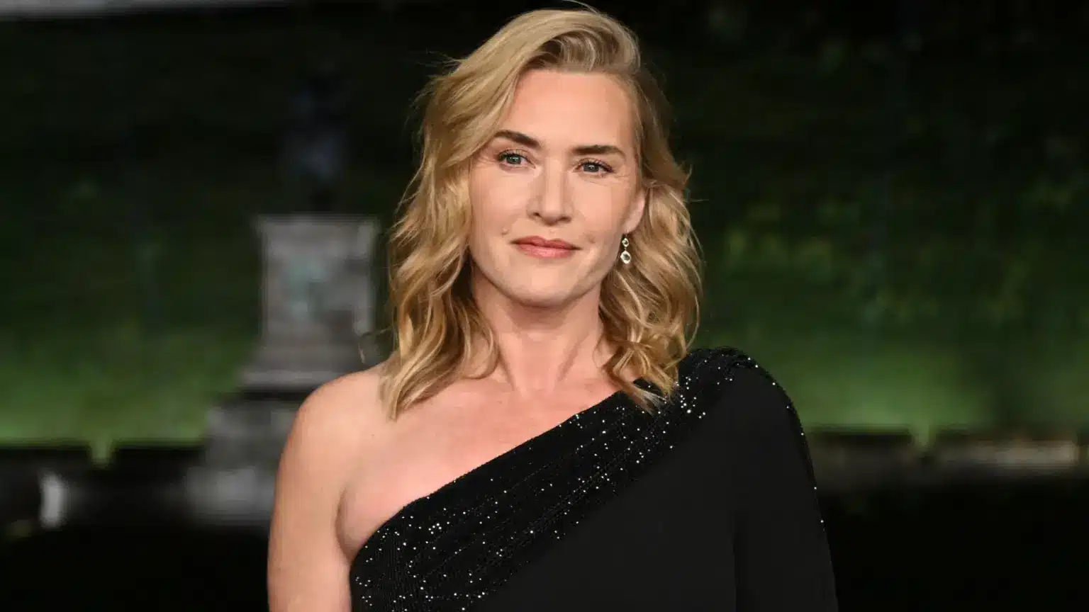 Elenco: Kate Winslet se junta a O Senhor dos Anéis – A Caçada por Gollum; Elijah Wood e Ian McKellen retornam