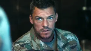 Imagem destacada - CRÍTICA | War Machine mostra Alan Ritchson em forma absoluta e acerta ao estrear direto na Netflix