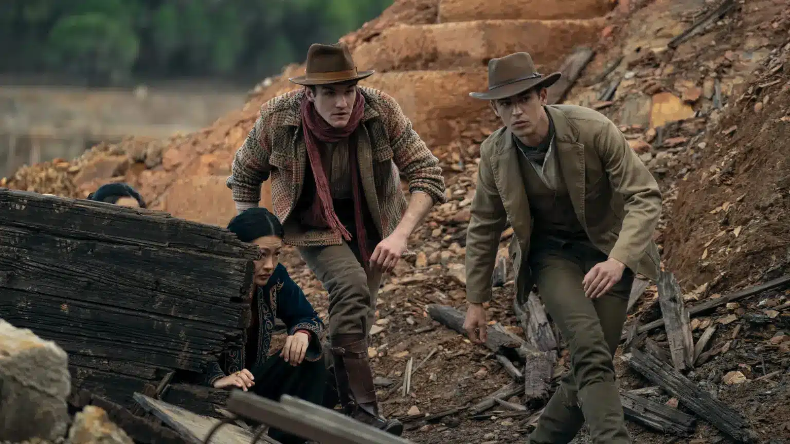 CRÍTICA | Young Sherlock renova o mito de Holmes com ação e elenco afiado no Prime Video