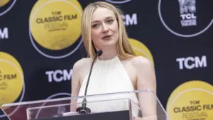 ELENCO | Dakota Fanning nega convite para o MCU e encerra rumores sobre Sue Storm Imagem destacada - ELENCO | Dakota Fanning nega convite para o MCU e encerra rumores sobre Sue Storm