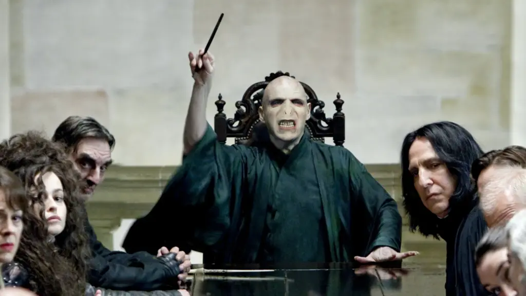 Lista | 10 nomes britânicos ideais para viver Voldemort na série de Harry Potter da HBO