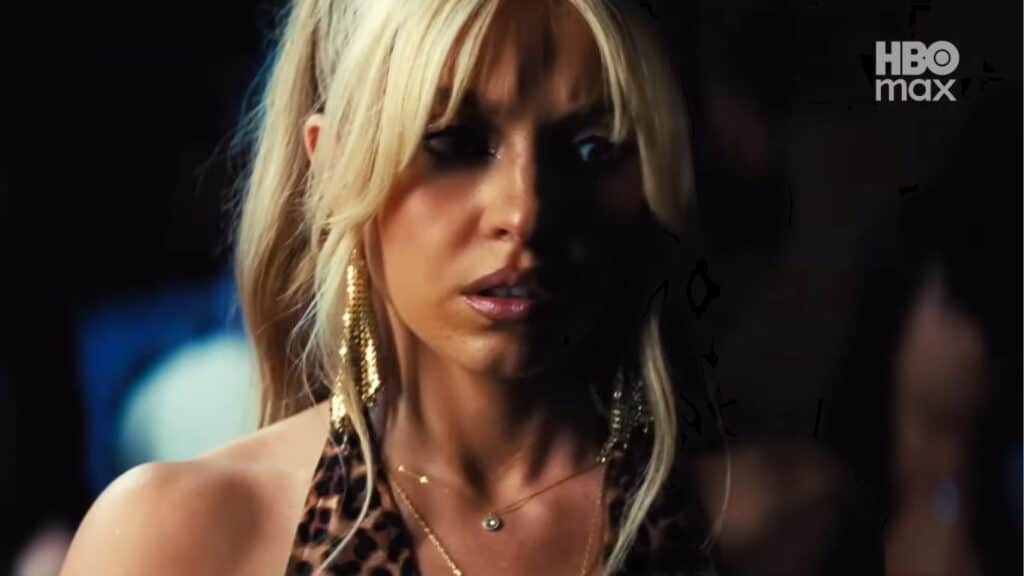 Cassie na temporada 3 de Euphoria em momento de tensão no episódio 4