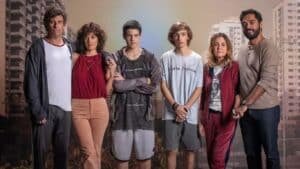 Elenco da terceira temporada da série Os Outros com personagens principais