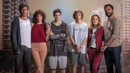Os Outros 3ª temporada: elenco completo e quem é quem na nova fase da série Elenco da terceira temporada da série Os Outros com personagens principais