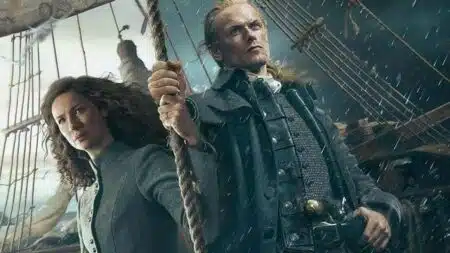 Jamie e Claire Fraser na 8ª temporada de Outlander em momento de tensão