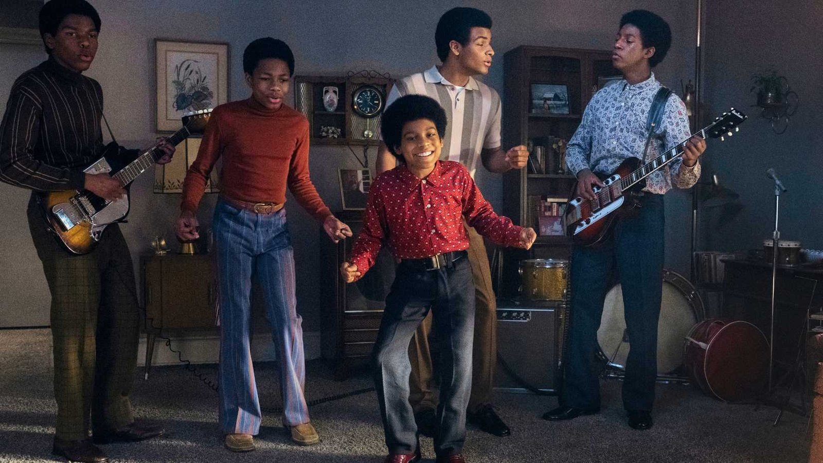 Michael Jackson jovem com o Jackson 5 no início da carreira, período retratado no filme Michael 2026