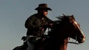 Imagem destacada - Estreia | Dutton Ranch perde showrunner antes da segunda temporada confirmada