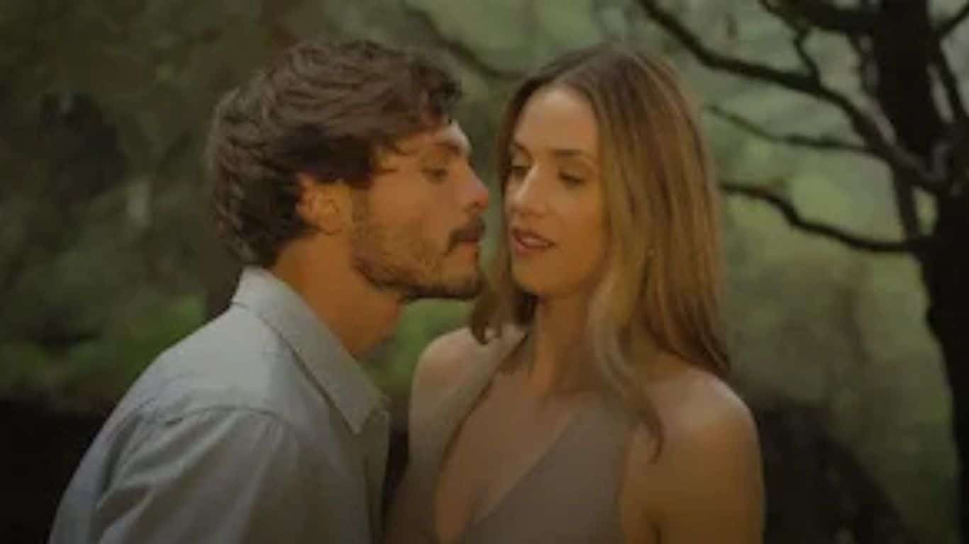 Bárbara e Iker juntos no final de Entre Pai e Filho