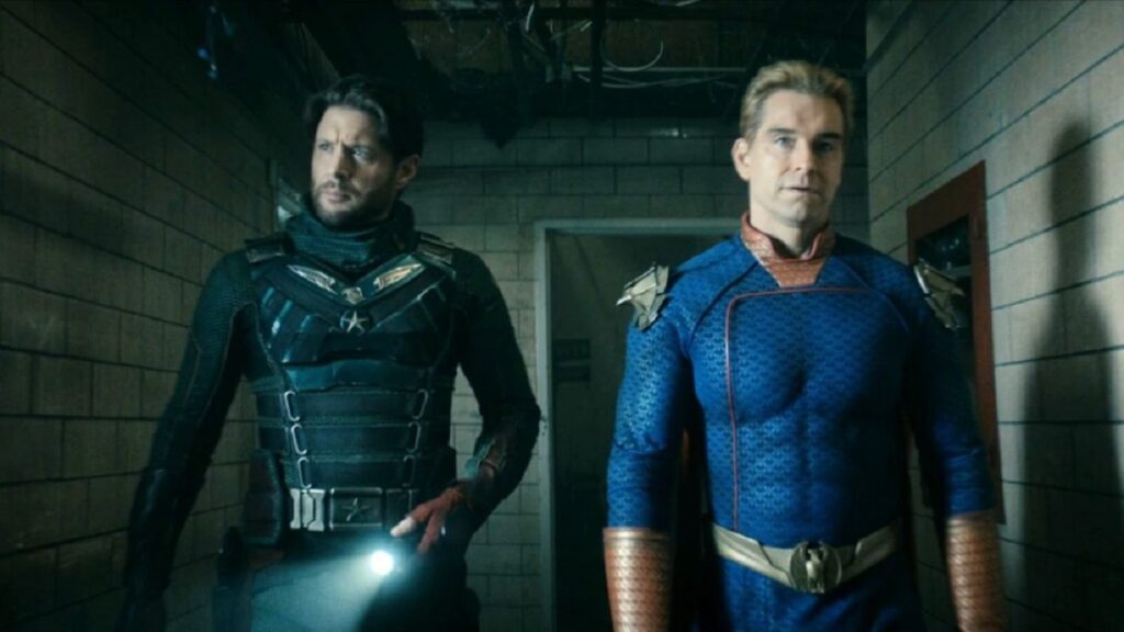Antony Starr como Homelander em busca do V1 no episódio 6 da 5ª temporada de The Boys no Prime Video