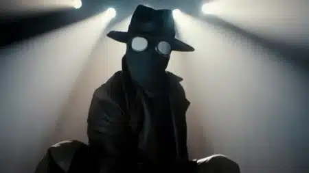 Spider-Noir com Nicolas Cage em cena do thriller noir do Prime Video