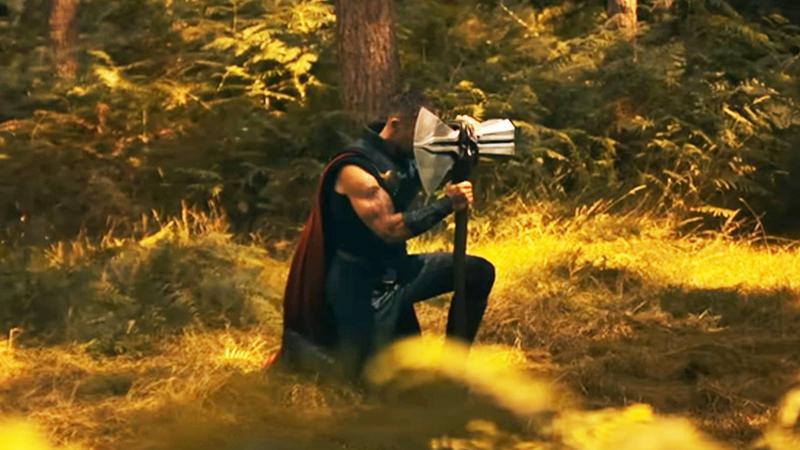 Thor redesenhado pelos artistas de Vingadores: Doutor Destino e Demolidor: Renascido