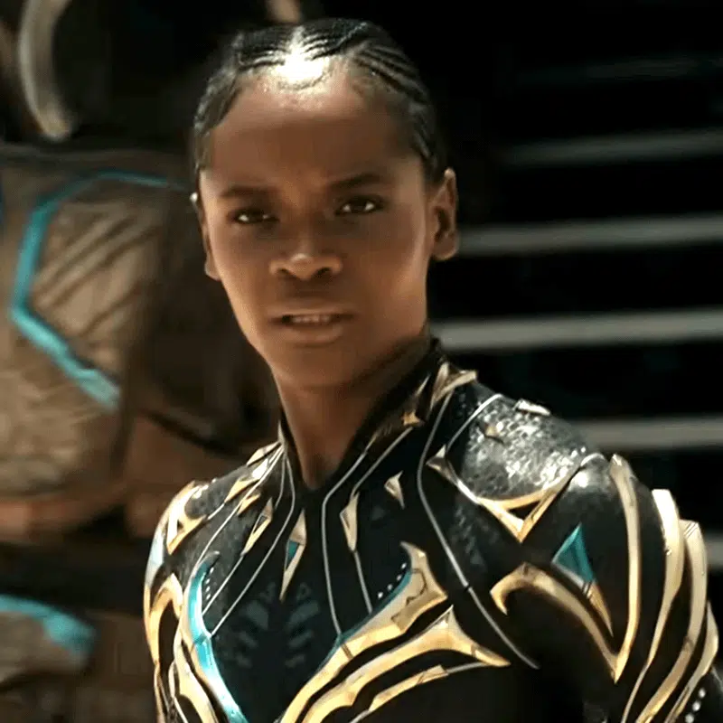 Shuri com novo traje da Pantera Negra em Vingadores: Doutor Destino