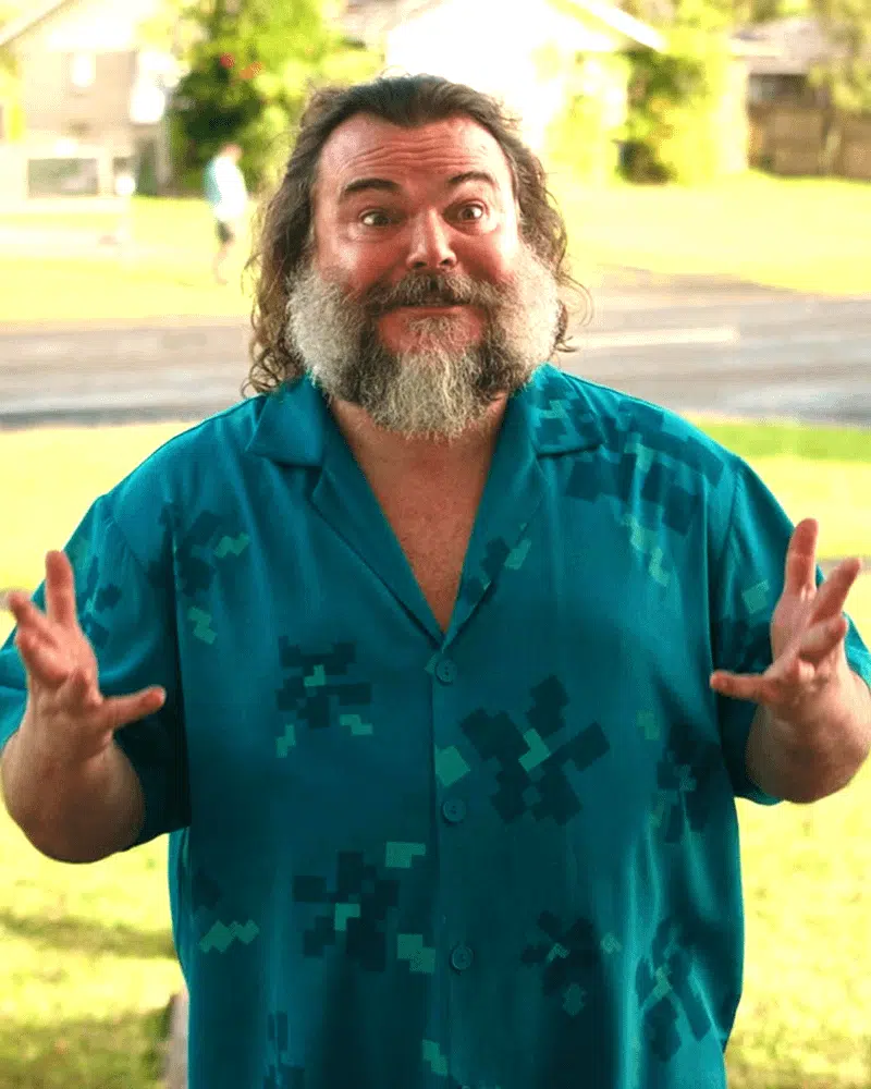 Jack Black como Steve em Minecraft Movie 2 com visual refinado e misterioso em Chuglass