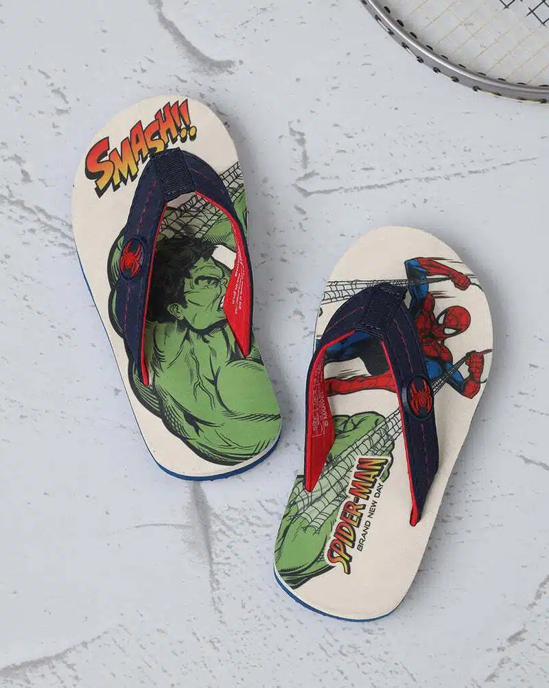 Homem-Aranha enfrenta Hulk em arte promocional de Um Novo Dia