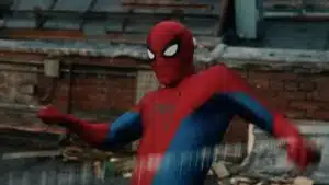 Homem-Aranha em cena do filme, relacionado ao spoiler do Hulk Selvagem no MCU