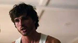 Jacob Elordi como Nate em Euphoria, personagem que sofre morte brutal na 3ª temporada