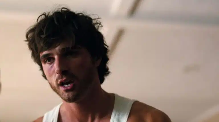 Jacob Elordi como Nate em Euphoria, personagem que sofre morte brutal na 3ª temporada