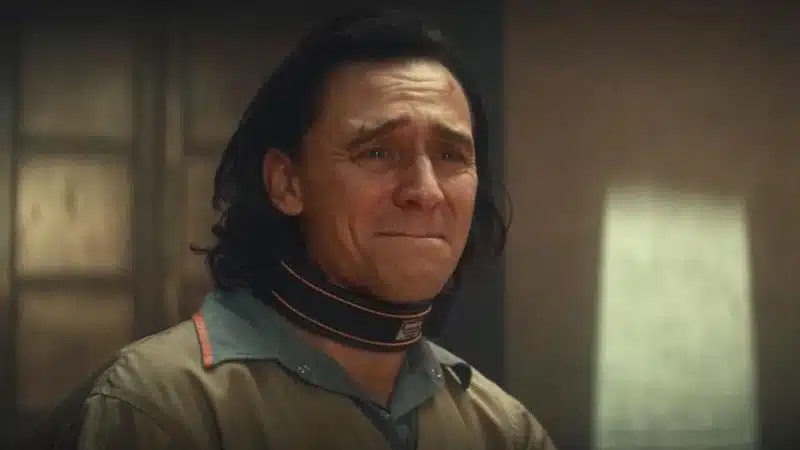 Loki chorando em cena da série Disney Plus, conexão criativa com Vision em VisionQuest
