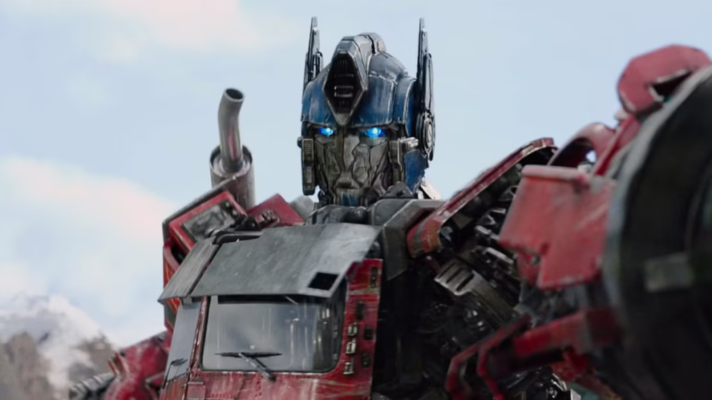 Optimus Prime em cena do filme Transformers: Rise of the Beasts
