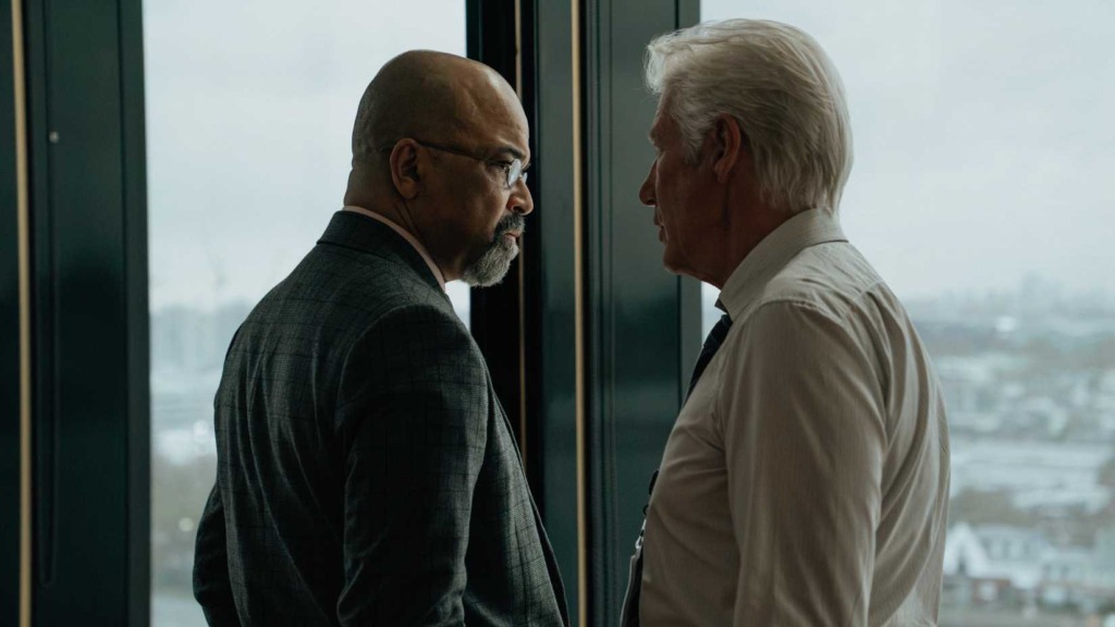 Cena da segunda temporada de A Agência, série de espionagem do Paramount+